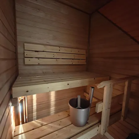 As 10 Lumi Incl Sauna, Wifi * Valkeakoski